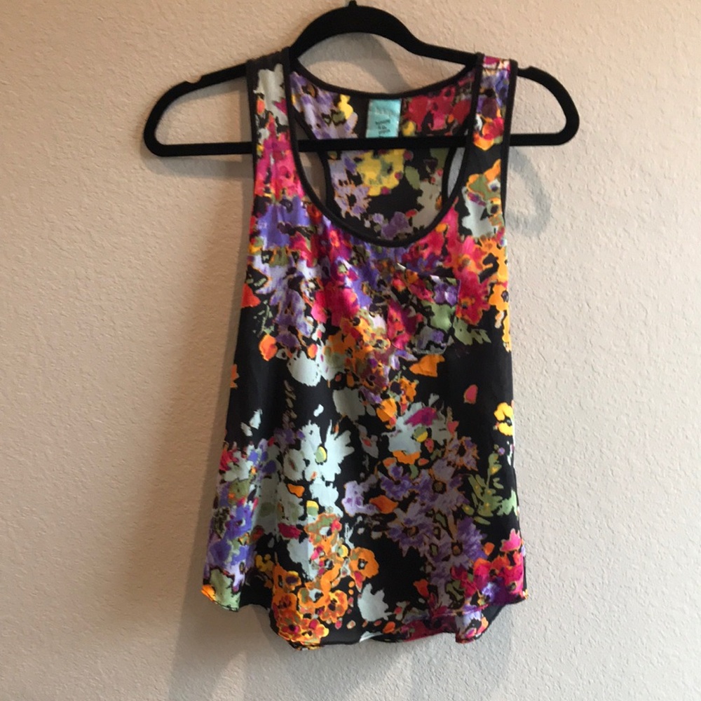 Floral tank